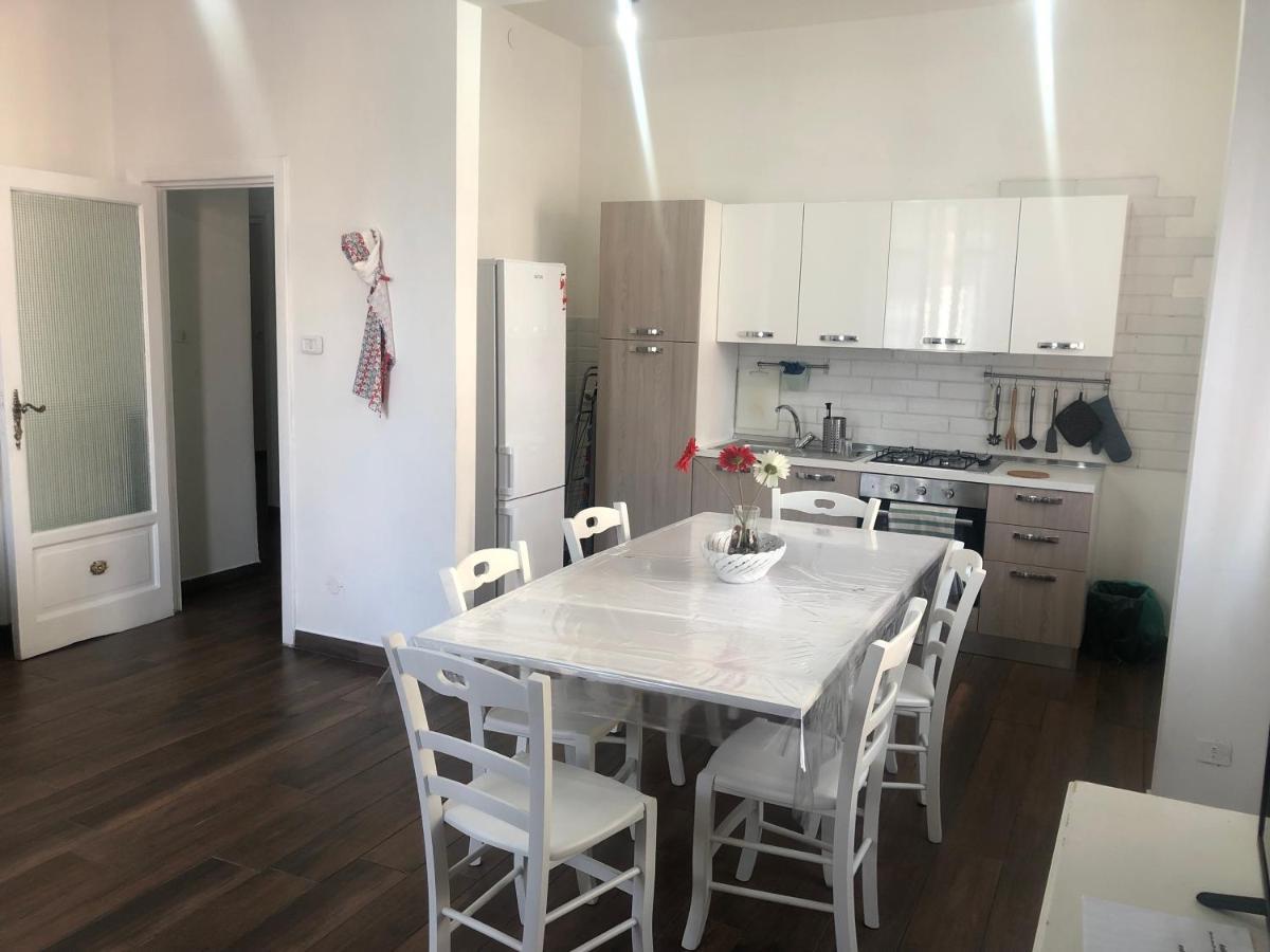 Partenope 120 Mq Apartment Neapel